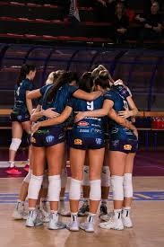 记者：布伦特福德无意出售阿耶，沃尔夫斯堡初步